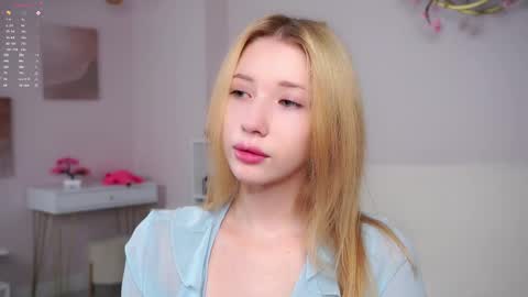 Snapshot of sunnmoonn chatting on 03/04/26, 03:18 Lily online show from 03/04/26, 03:18