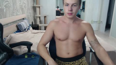Snapshot of sunny1girl chatting on 12/29/24, 12:45 Alice and Sergey online show from 12/29/24, 12:45