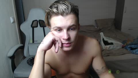 Snapshot of sunny1girl chatting on 02/02/25, 09:23 Alice and Sergey online show from 02/02/25, 09:23