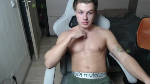 Snapshot of sunny1girl chatting on 02/10/25, 09:47 Alice and Sergey online show from 02/10/25, 09:47