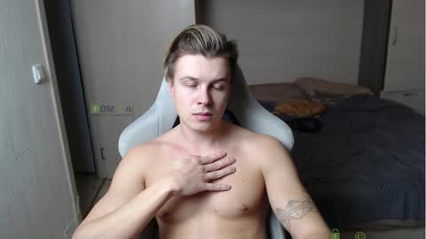 Snapshot of sunny1girl chatting on 02/27/25, 07:47 Alice and Sergey online show from 02/27/25, 07:47