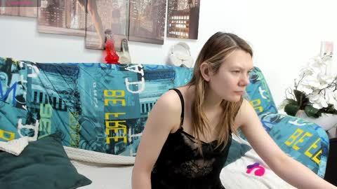 Snapshot of sunny__sammy chatting on 04/02/26, 02:53 Sammy online show from 04/02/26, 02:53
