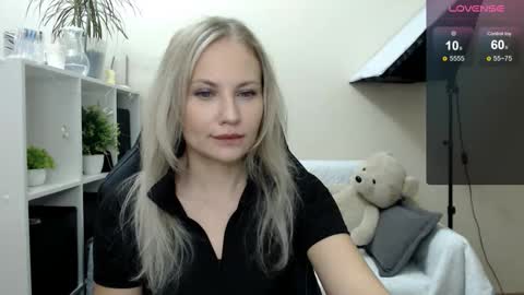 Naomi online show from 10/15/25, 02:55