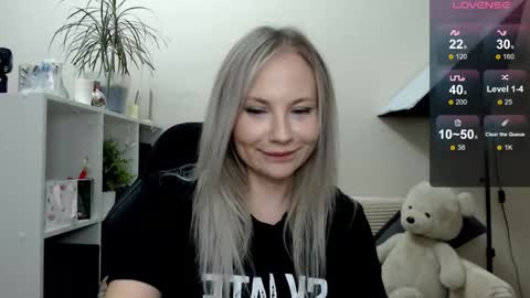 Naomi online show from 11/29/25, 03:04