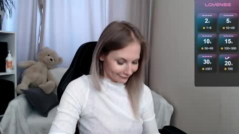 Naomi online show from 05/25/26, 05:13