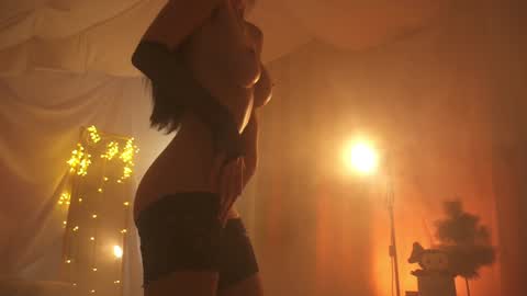 Maria online show from 12/26/24, 02:33