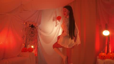 Maria online show from 10/24/25, 08:49