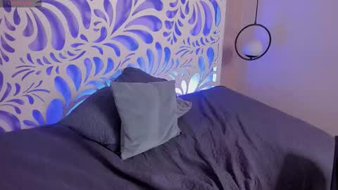 Snapshot of sunny_maya_ chatting on 12/05/25, 06:44 Maya online show from 12/05/25, 06:44