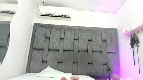 Sunny online show from 07/25/26, 03:04