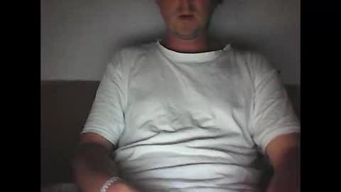 Snapshot of sunnygun0 chatting on 09/22/25, 11:12 sunnygun0 online show from 09/22/25, 11:12