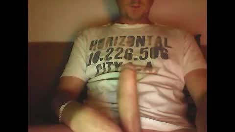 Snapshot of sunnygun0 chatting on 10/19/25, 07:58 sunnygun0 online show from 10/19/25, 07:58