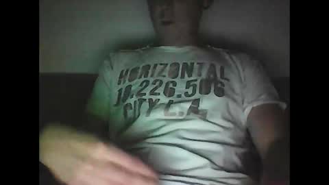 Snapshot of sunnygun0 chatting on 11/17/25, 07:52 sunnygun0 online show from 11/17/25, 07:52