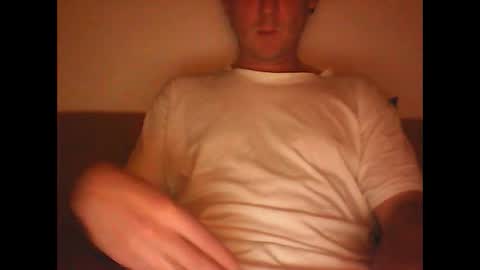 Snapshot of sunnygun0 chatting on 11/27/25, 09:28 sunnygun0 online show from 11/27/25, 09:28