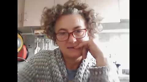 sunnylarrah11 online show from 09/12/25, 06:46