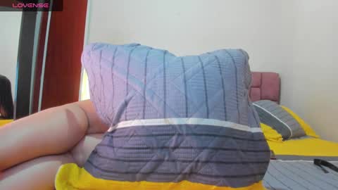 Snapshot of sunnyleonz chatting on 02/13/25, 04:43 Sunny Leon Z online show from 02/13/25, 04:43