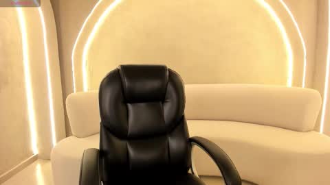 Sunny Rivers online show from 11/14/25, 10:58