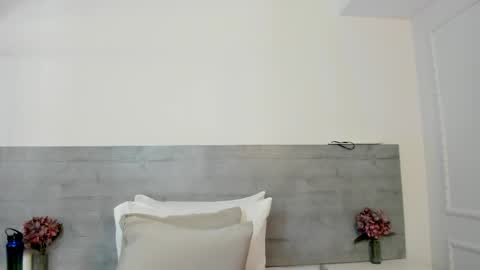 sunnywhitee online show from 06/01/26, 07:15