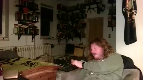 Snapshot of sunr1sa chatting on 11/14/25, 05:39 sunr1sa online show from 11/14/25, 05:39