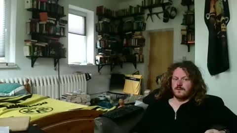 Snapshot of sunr1sa chatting on 11/15/25, 08:44 sunr1sa online show from 11/15/25, 08:44