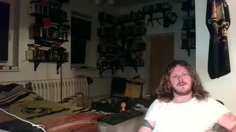 Snapshot of sunr1sa chatting on 11/17/25, 05:13 sunr1sa online show from 11/17/25, 05:13