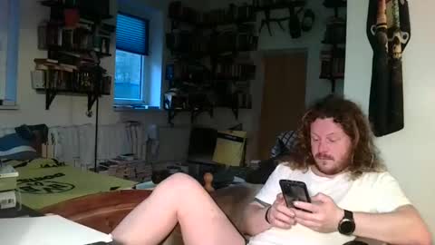 Snapshot of sunr1sa chatting on 11/24/25, 06:46 sunr1sa online show from 11/24/25, 06:46