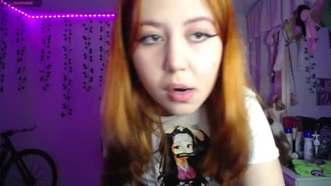 Snapshot of sunset_pienk chatting on 10/10/25, 03:05 Sunset online show from 10/10/25, 03:05