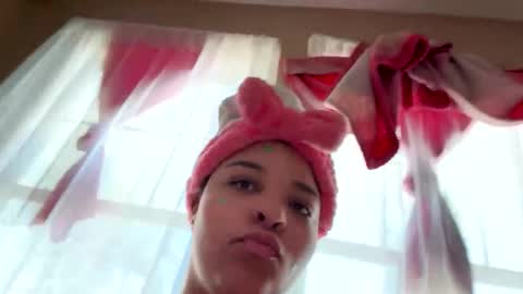 sunsh1n3gurl online show from 06/01/26, 07:15