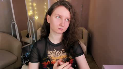 Snapshot of sunshine_blaze chatting on 03/17/26, 01:58 Alice online show from 03/17/26, 01:58