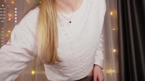 Snapshot of sunshine_diana_ chatting on 02/23/25, 04:46 Di online show from 02/23/25, 04:46