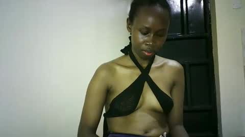 Snapshot of sunshine_g chatting on 09/21/25, 07:48 Sunshine online show from 09/21/25, 07:48