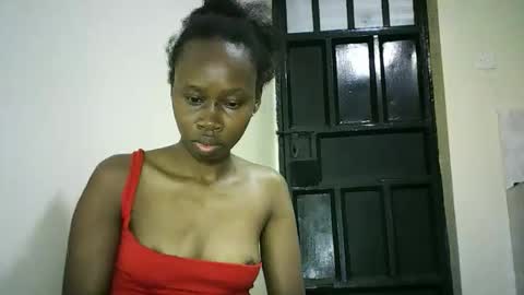 Snapshot of sunshine_g chatting on 09/29/25, 12:49 Sunshine online show from 09/29/25, 12:49