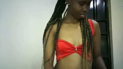 Snapshot of sunshine_g chatting on 10/10/25, 08:57 Sunshine online show from 10/10/25, 08:57