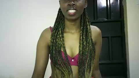 Snapshot of sunshine_g chatting on 10/11/25, 05:28 Sunshine online show from 10/11/25, 05:28