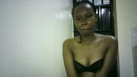 Snapshot of sunshine_g chatting on 10/28/25, 09:06 Sunshine online show from 10/28/25, 09:06