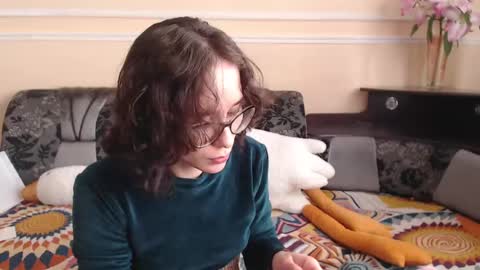 Hella online show from 03/09/25, 09:24