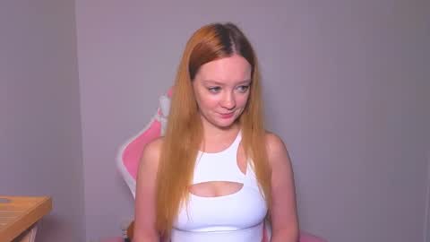 Snapshot of sunshunexxx chatting on 10/26/25, 04:35 SunShuneXxX online show from 10/26/25, 04:35