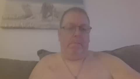 Snapshot of sunspotbaby chatting on 11/16/25, 02:50 Sunspotbaby online show from 11/16/25, 02:50