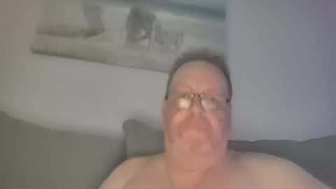 Snapshot of sunspotbaby chatting on 01/08/26, 12:24 Sunspotbaby online show from 01/08/26, 12:24