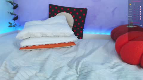 Milana Scarlett online show from 10/05/25, 12:36