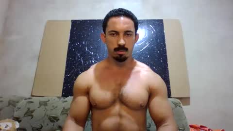 Snapshot of superbigmr chatting on 10/29/25, 09:38 james online show from 10/29/25, 09:38