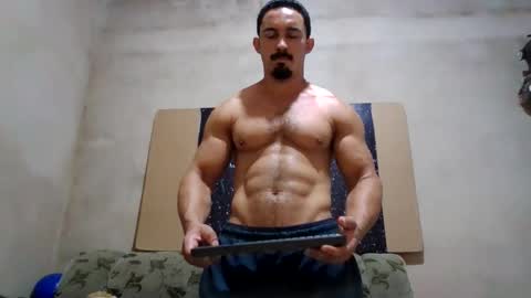 Snapshot of superbigmr chatting on 11/13/25, 10:19 james online show from 11/13/25, 10:19