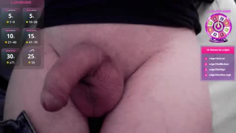 Snapshot of superbowl66 chatting on 12/17/25, 08:04 Superballs66 online show from 12/17/25, 08:04