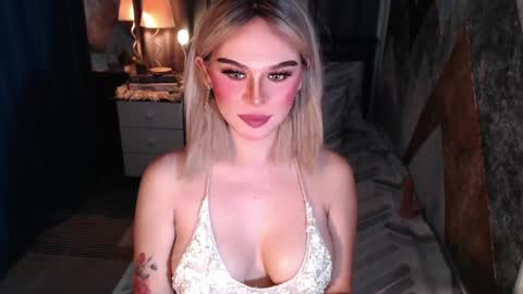 Snapshot of superh0tangelxx chatting on 03/18/26, 12:58 CARMINA online show from 03/18/26, 12:58