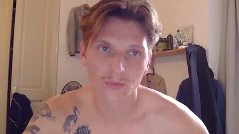 Snapshot of superhardxxxx chatting on 09/23/25, 03:59 Ctrl My Body online show from 09/23/25, 03:59