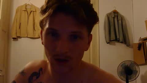 Snapshot of superhardxxxx chatting on 10/22/25, 09:14 Ctrl My Body online show from 10/22/25, 09:14