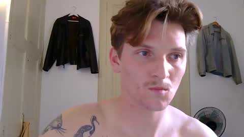 Snapshot of superhardxxxx chatting on 11/19/25, 11:43 Ctrl My Body online show from 11/19/25, 11:43