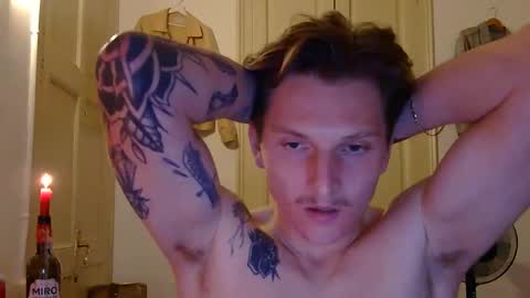 Snapshot of superhardxxxx chatting on 11/20/25, 06:18 Ctrl My Body online show from 11/20/25, 06:18