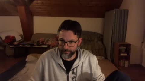 supersquirrel81 online show from 11/18/25, 09:30