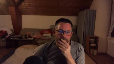 supersquirrel81 online show from 11/22/25, 05:12