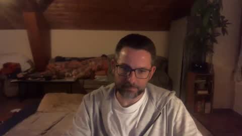 supersquirrel81 online show from 12/15/25, 07:18